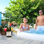 Lägenhetshotell Argiro Village 4*