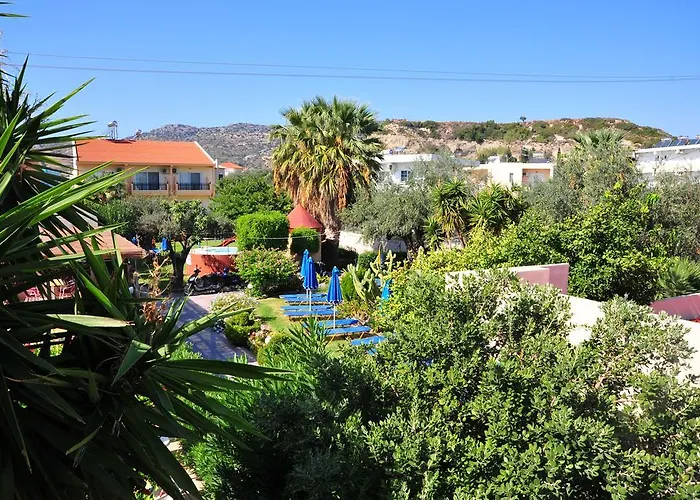 Argiro Village מלון דירות 3*