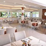 Apartahotel Argiro Village 4*
